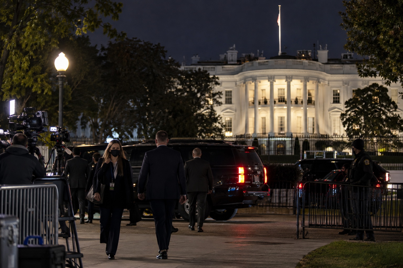 COVID Reaches the White House as Trump Campaign Continues Traveling — article image