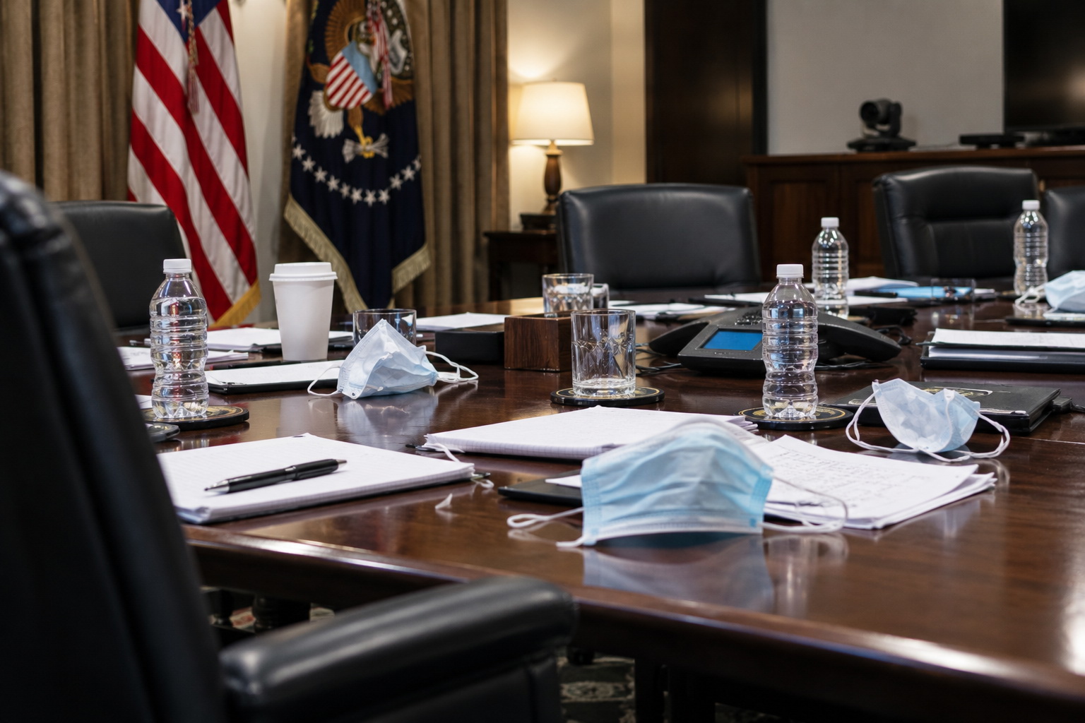 Chris Christie Hospitalized With COVID as Virus Tears Through Trump's Inner Circle — article image