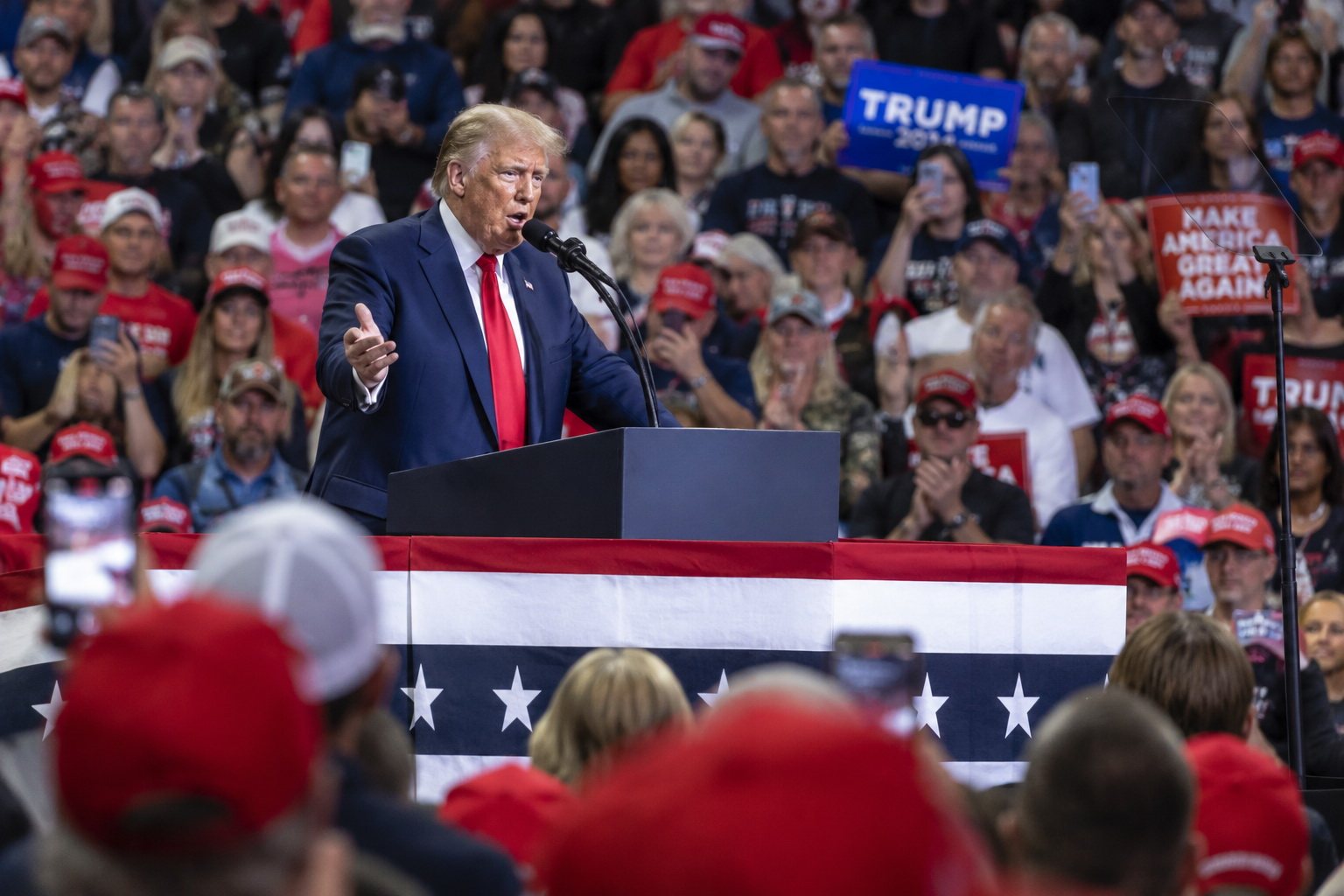 Trump Floods Pennsylvania Rallies With False and Misleading Claims — article image
