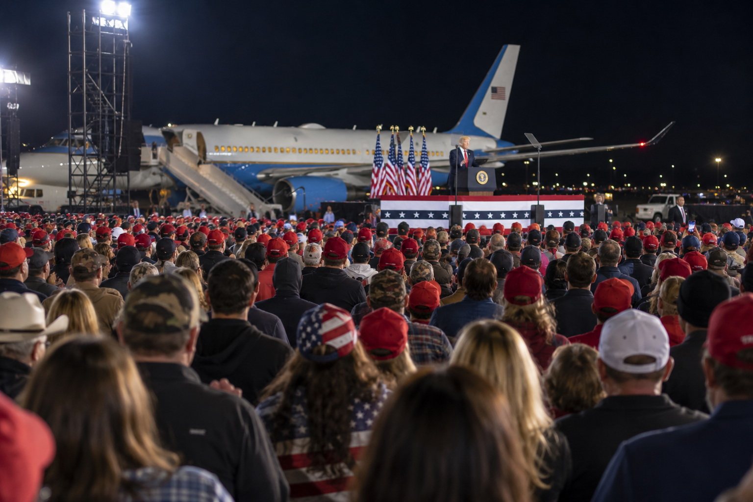Trump Holds Packed Iowa Rally as His Own COVID Task Force Tells Iowans to Avoid Crowds — article image