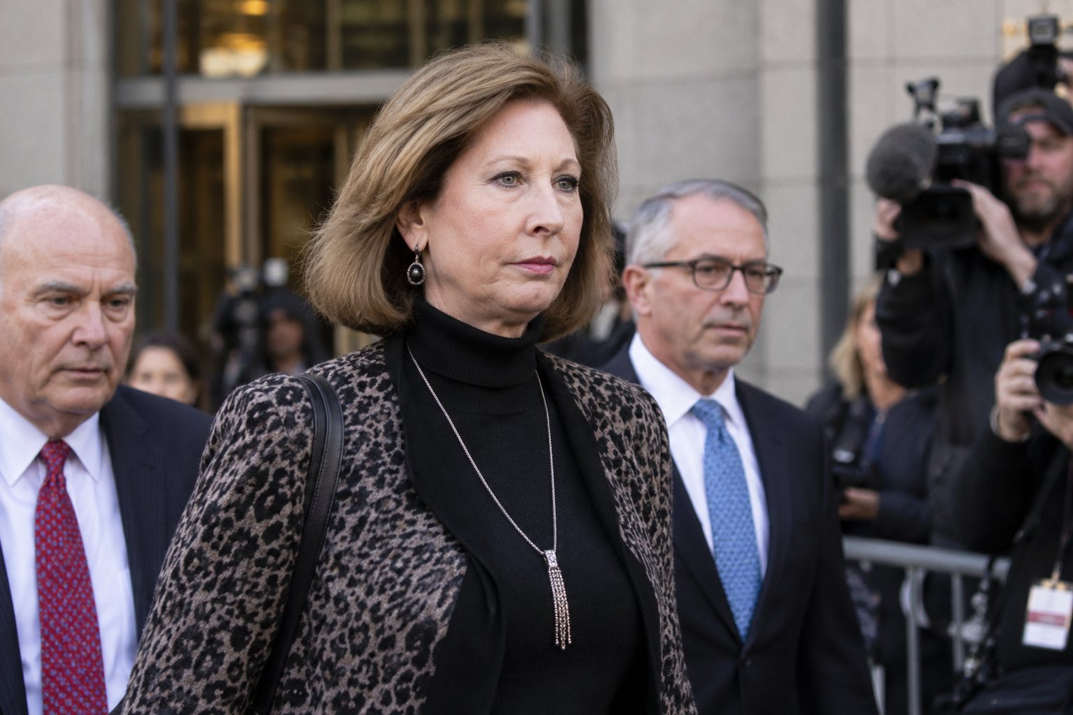 Trump Ally Sidney Powell Pleads Guilty in Georgia Election-Interference Case, Agrees to Testify Against Co-Defendants — article image